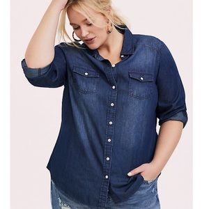 NWOT Torrid | Taylor Dark Denim Button Up Shirt